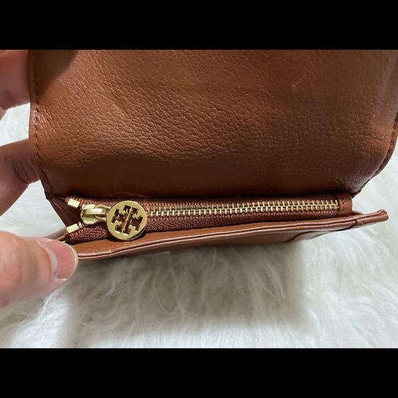 🔥TORY BURCH wallet🔥 - Picture 7 of 12
